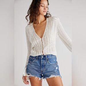 501 PREMIUM LEVIS  CUTT OF SHORT IN OXNARD AUDIO SZ 32